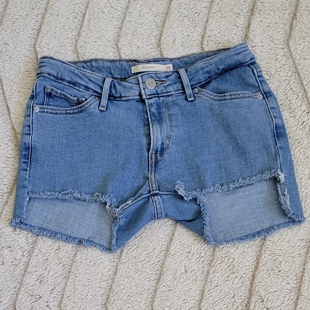 Levi's 711 Skinny Short